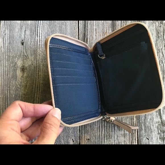 Small Coach Wallet - Picture 4 of 7